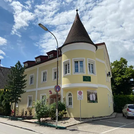 Guest house Gastehaus Auerhahn 3*