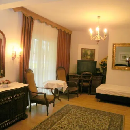 Guest house Gastehaus Auerhahn 3*