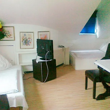 Guest house Gastehaus Auerhahn 3*